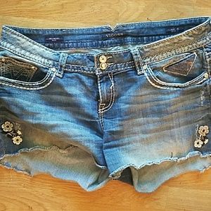 Vigoss shorts with floral details